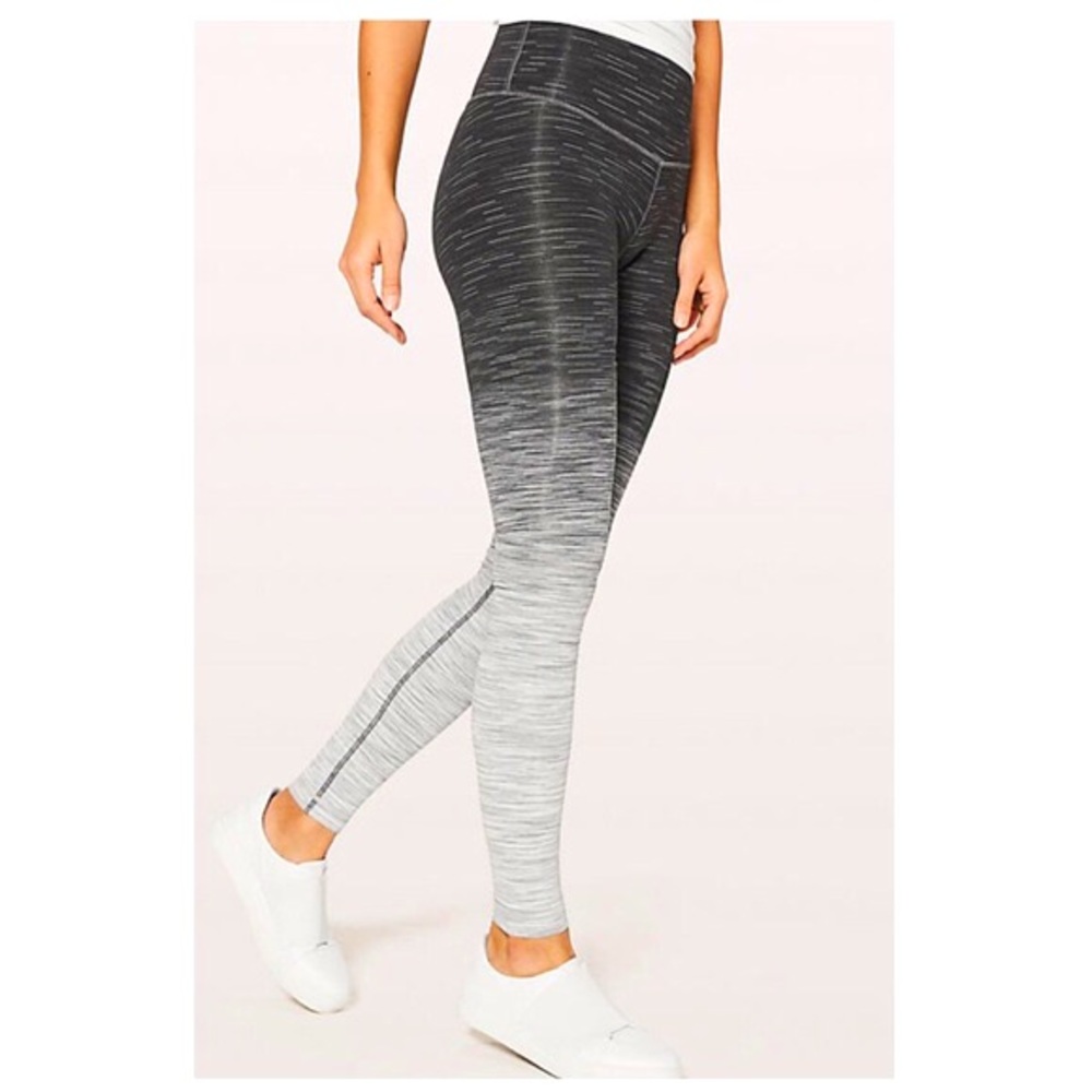 Lululemon Wunder Under Black and White Ombré